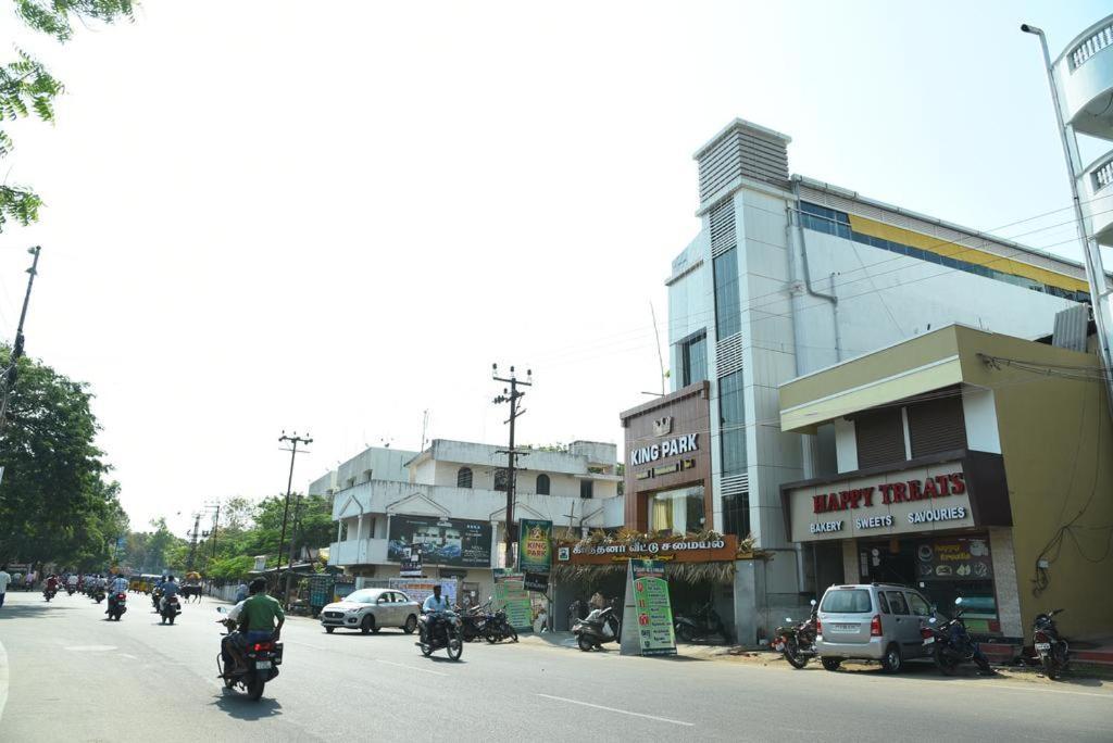 King Park Hotel Pondicherry Exterior photo