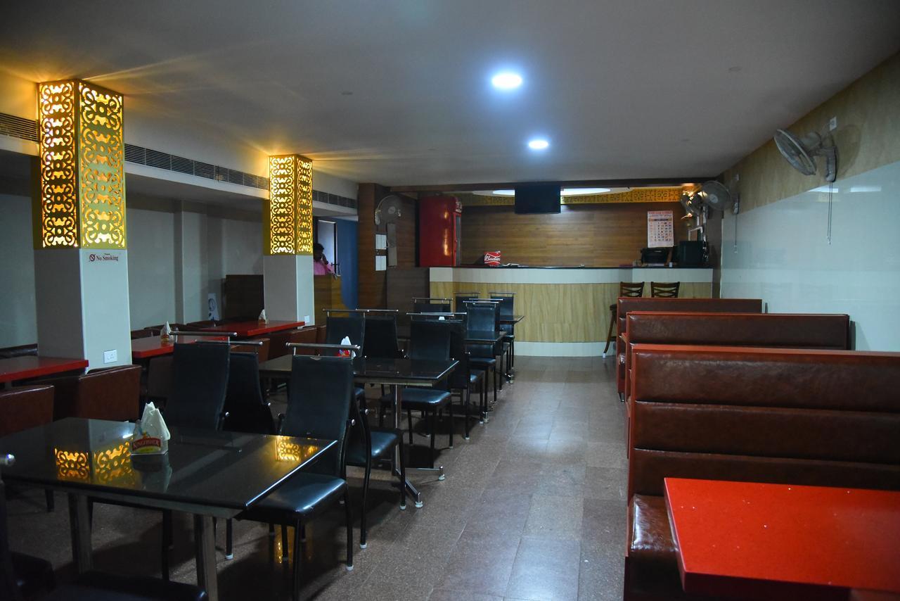 King Park Hotel Pondicherry Exterior photo