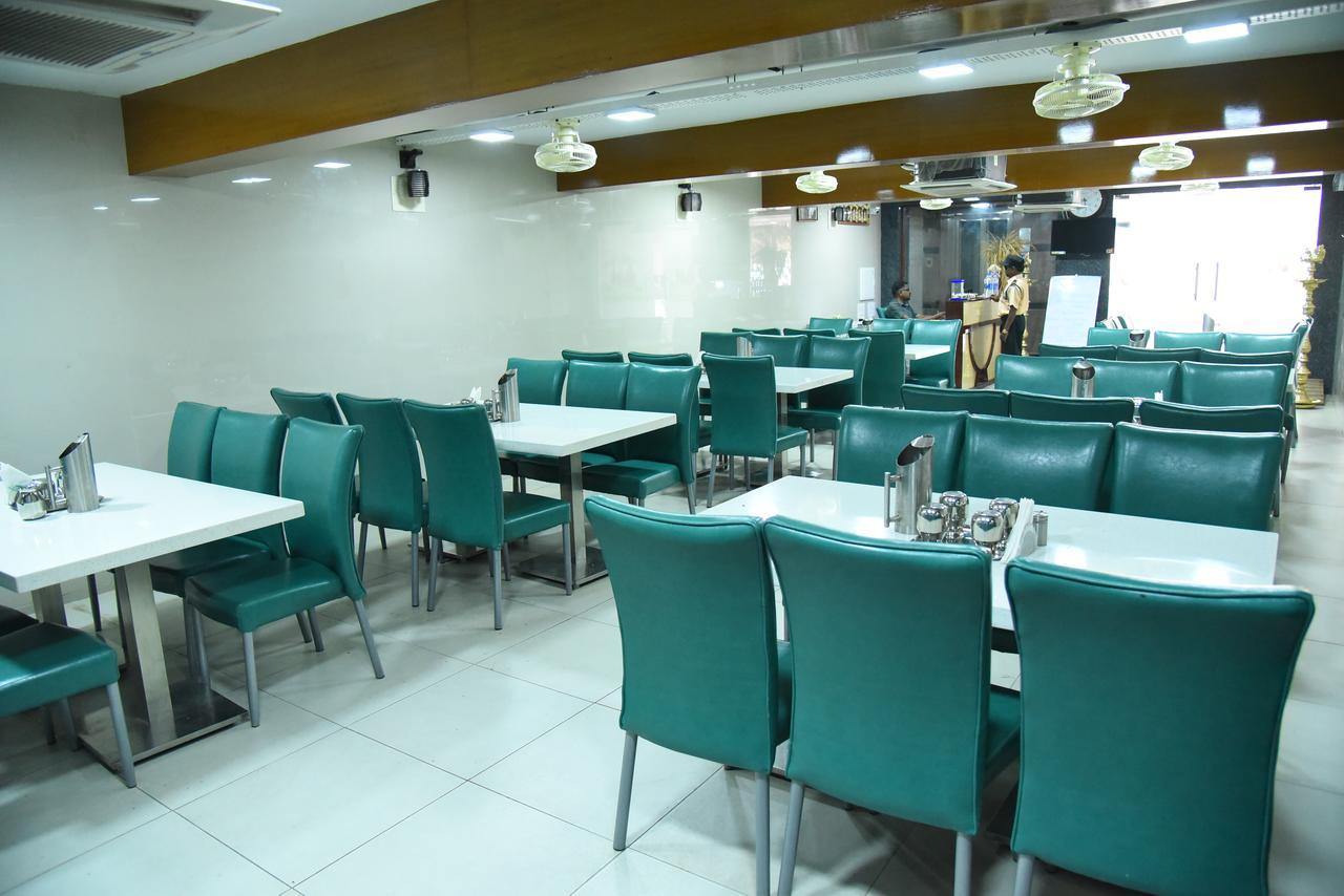 King Park Hotel Pondicherry Exterior photo