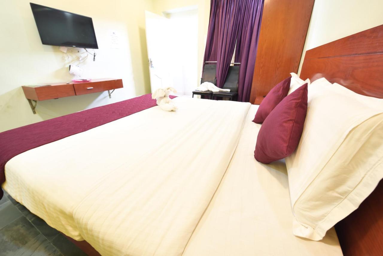 King Park Hotel Pondicherry Exterior photo